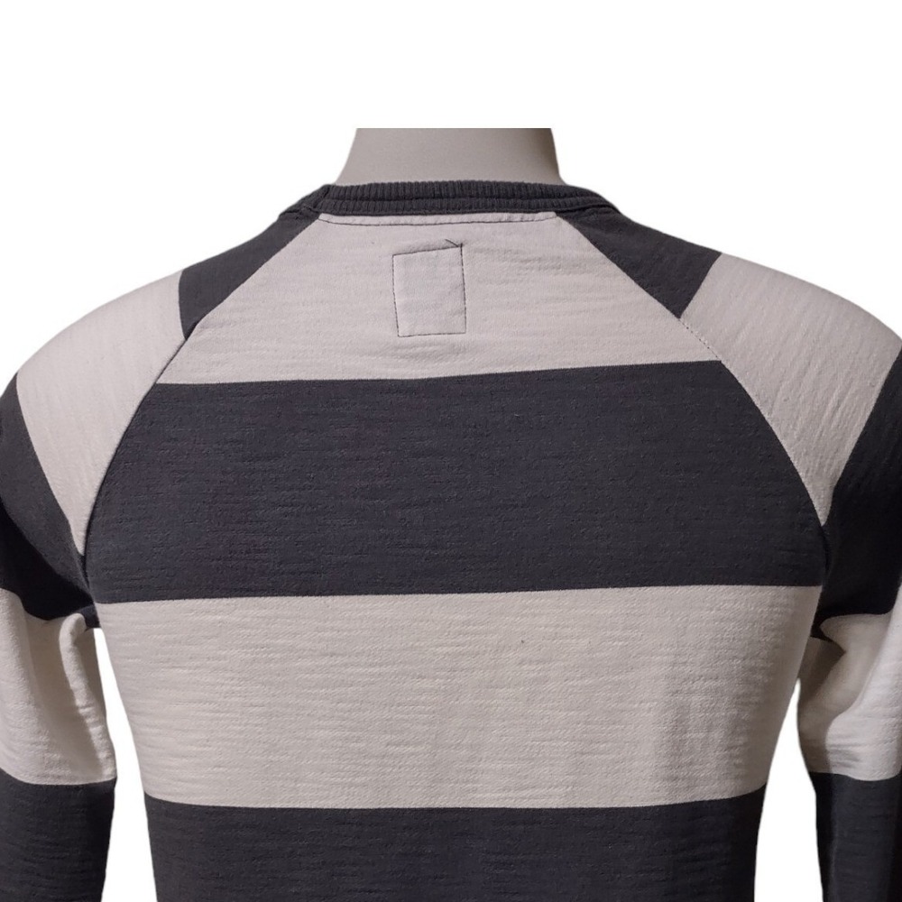 Sweatshirt Old Navy Grey White Striped XL Boys 14-16 Norm Core Streetwear Retro - Picture 10 of 10